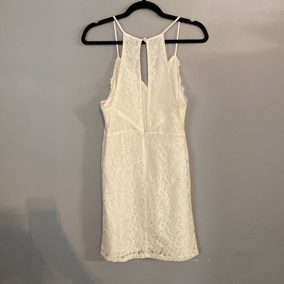 Urban Outfitters white lace keyhole back mini dress size 6 - Picture 5 of 7